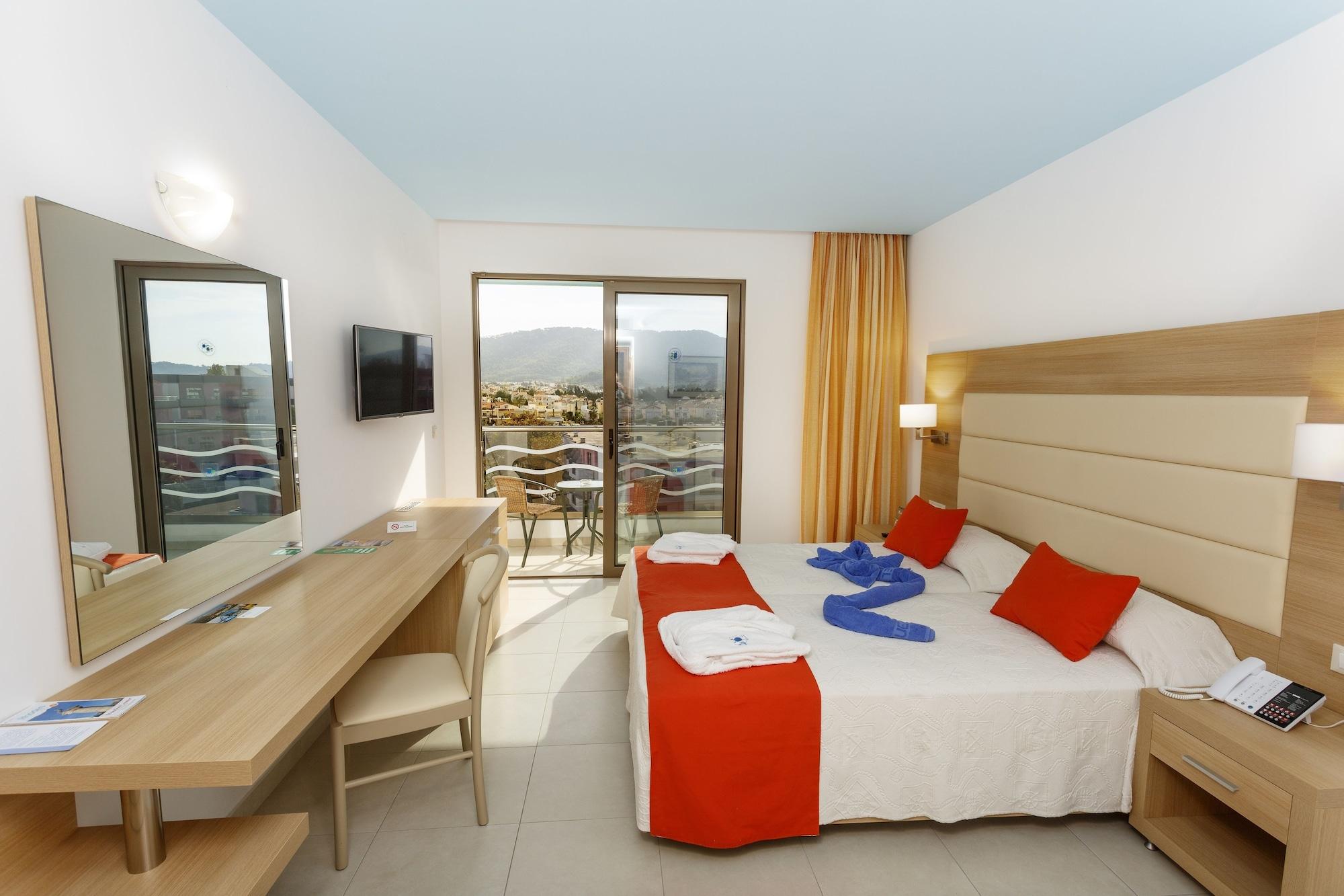 Blue Horizon Hotel เอียลิซอส ภายนอก รูปภาพ
